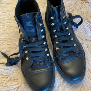 Versace high neck boots size 40.5